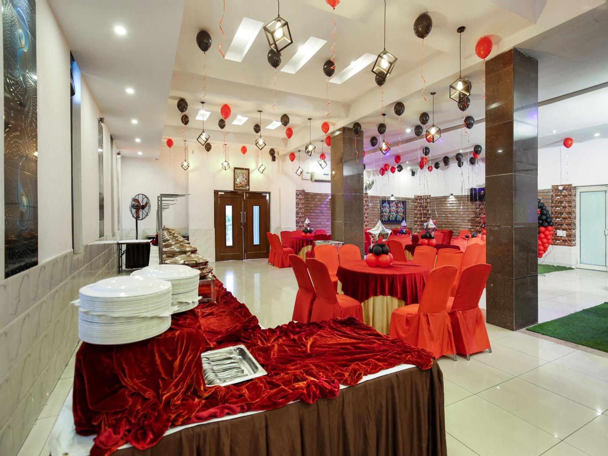 Oyo Flagship Hotel Le Aley Regency Ludhiana Dış mekan fotoğraf