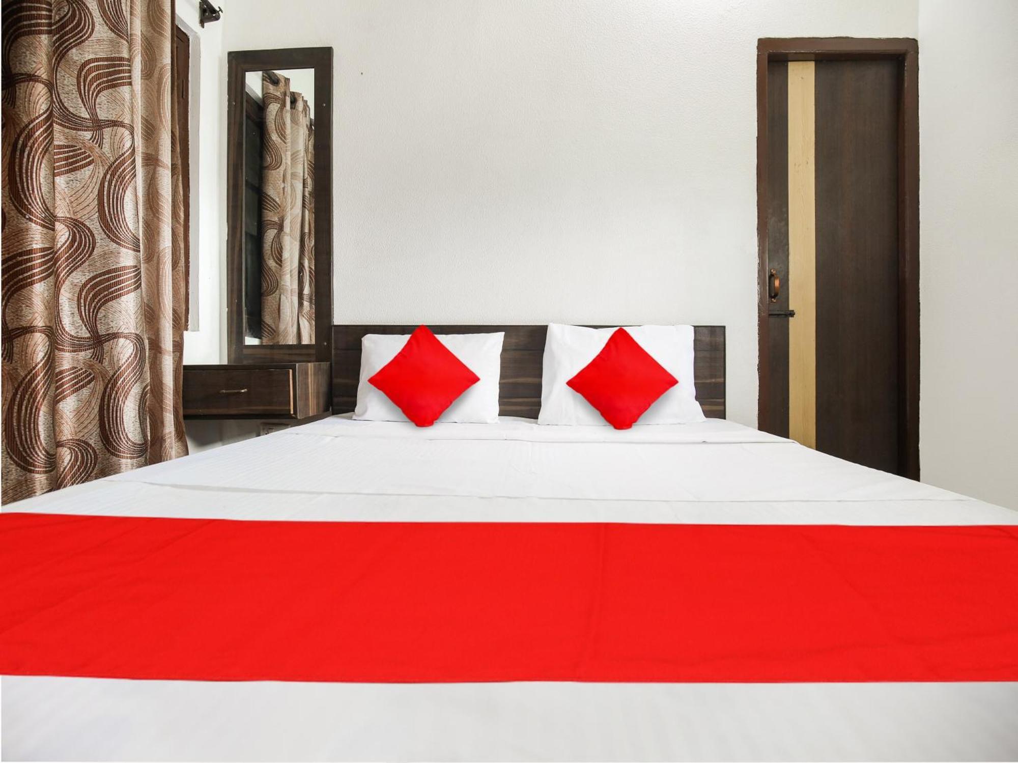Oyo Flagship Hotel Le Aley Regency Ludhiana Dış mekan fotoğraf